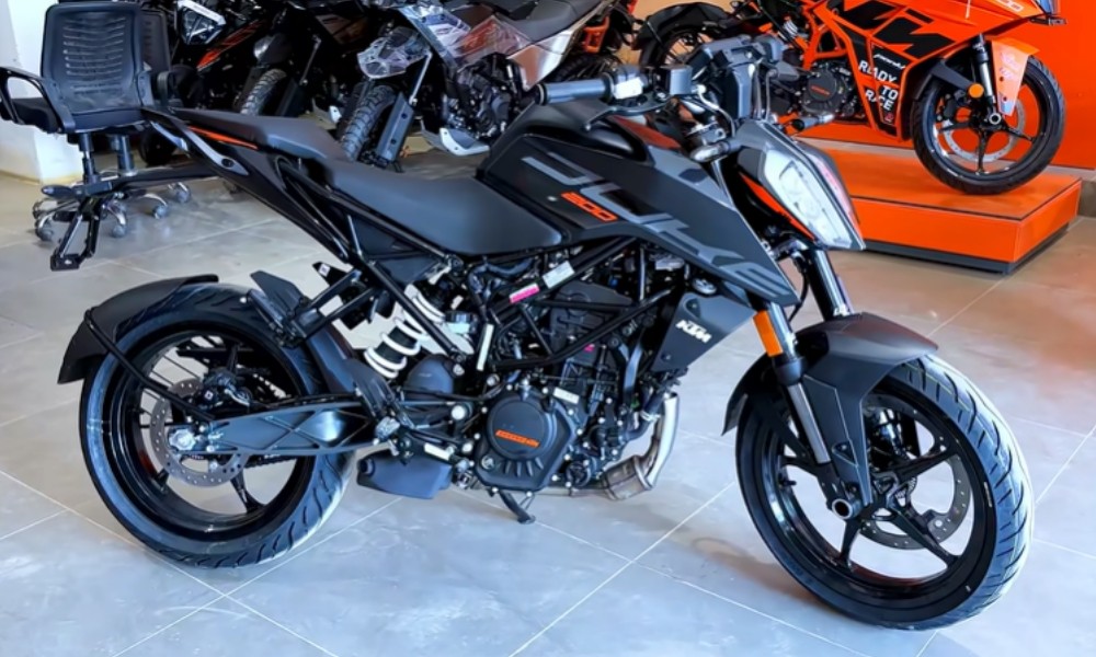 Spied KTM 200 Duke