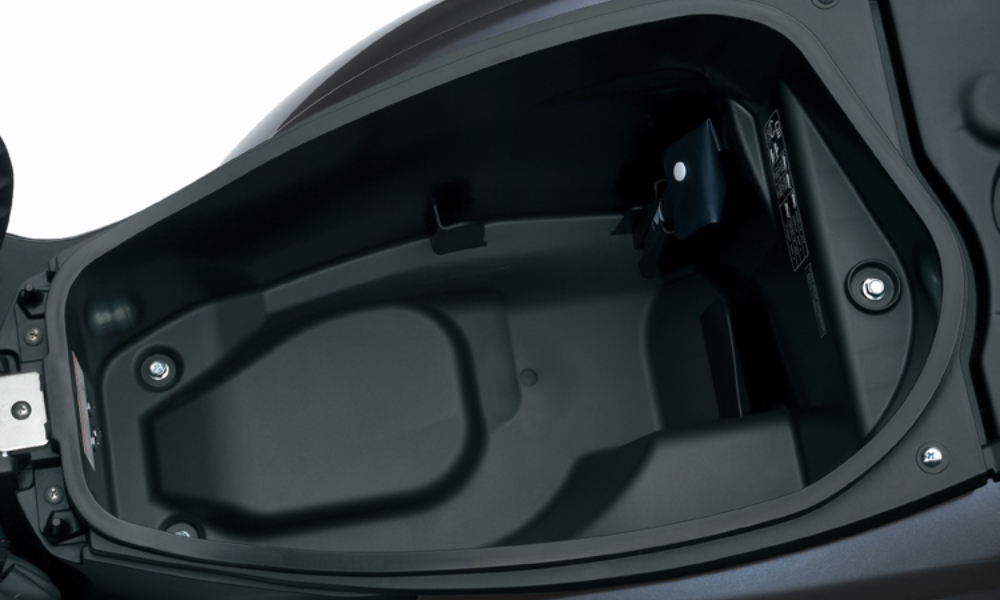 Suzuki Burgman 125 underseat image carandbike edited