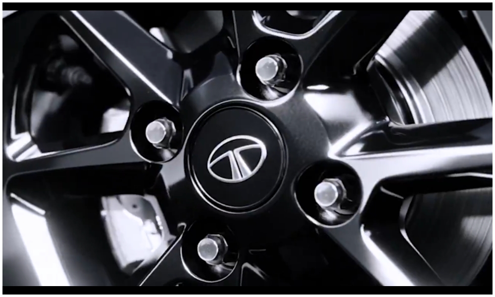 Tata Aeris 4