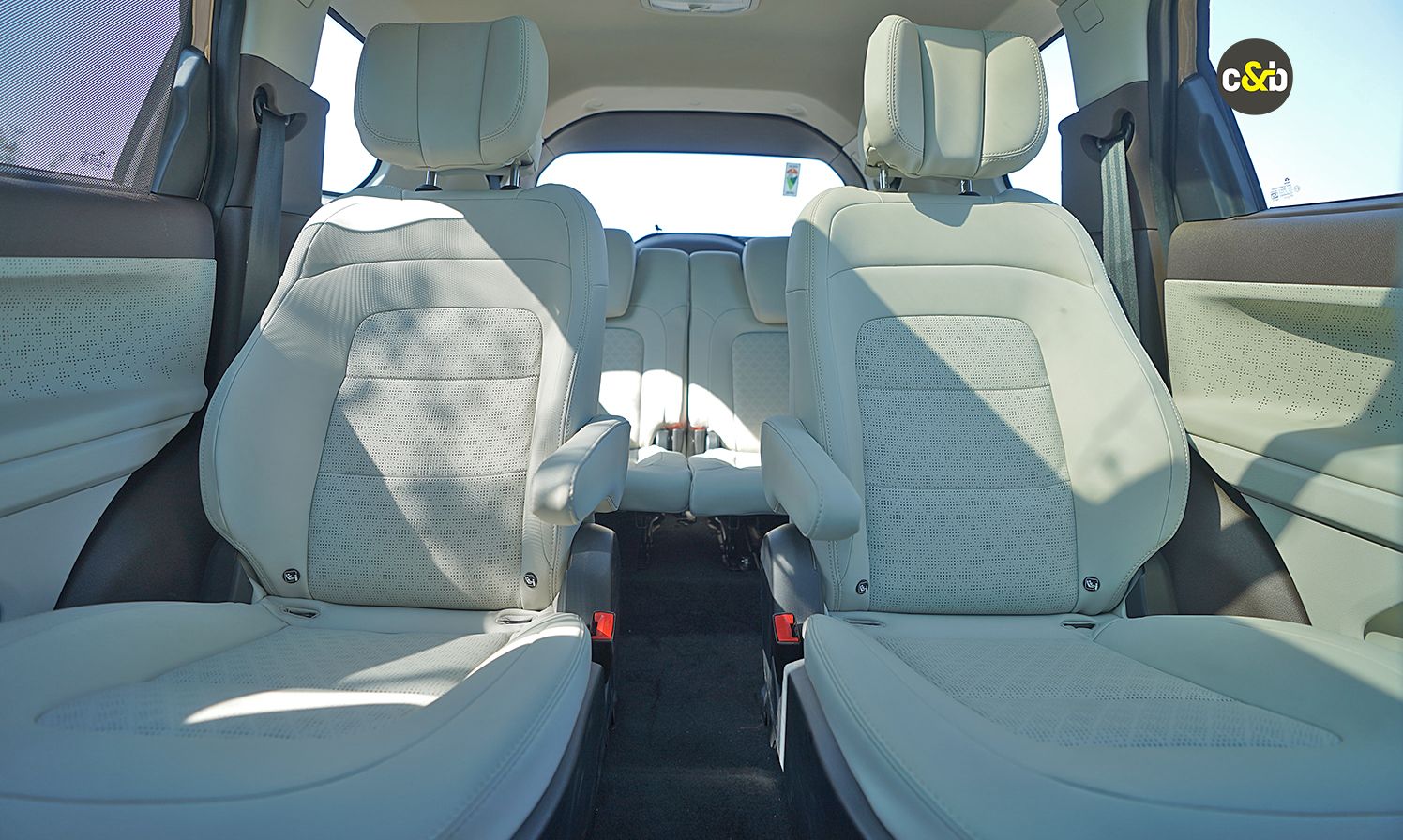 Tata Safari vs Mahindra Scorpio N 20