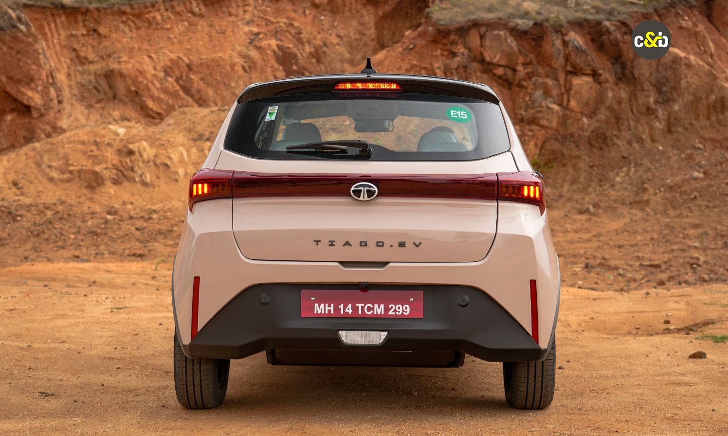 Tata Tiago ev web 12