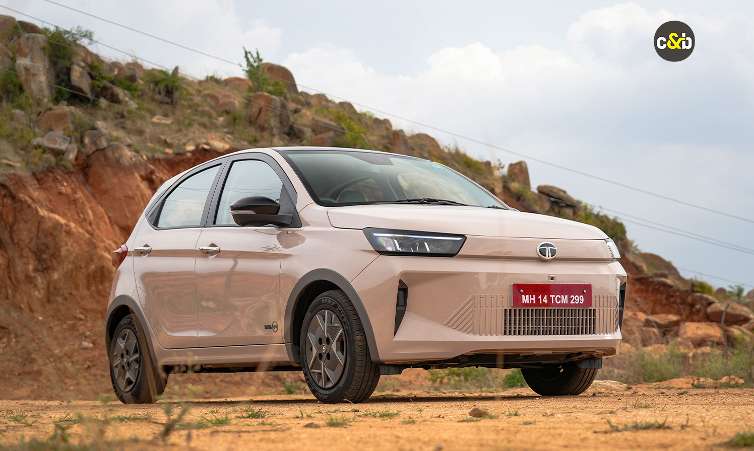 Tata Tiago ev web 1