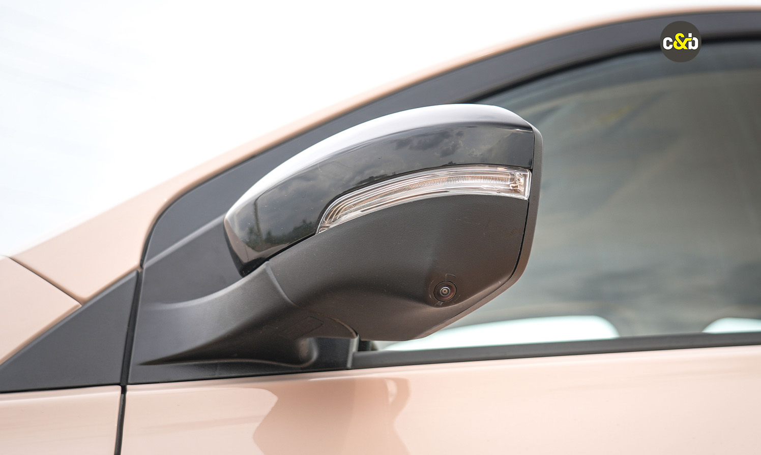 Tata Tiago ev web 25