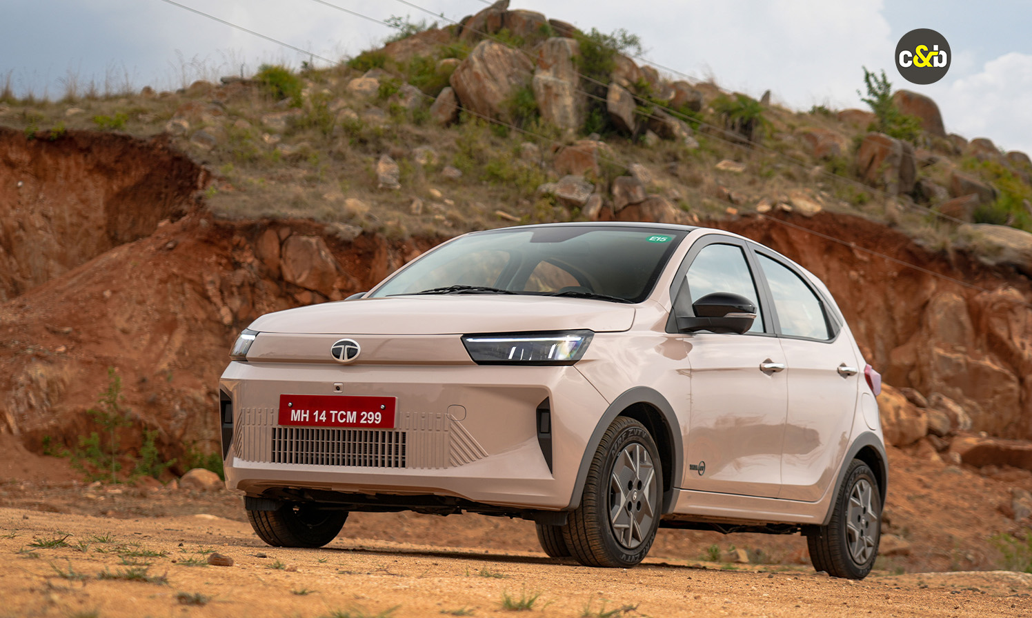 Tata Tiago ev web 49