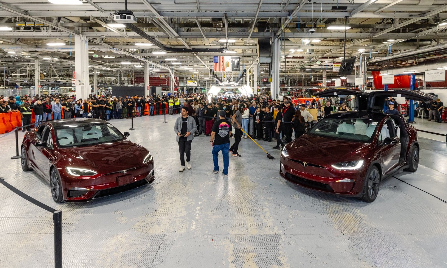 Final Tesla Model S, Model X Roll Out Of Fremont Factory