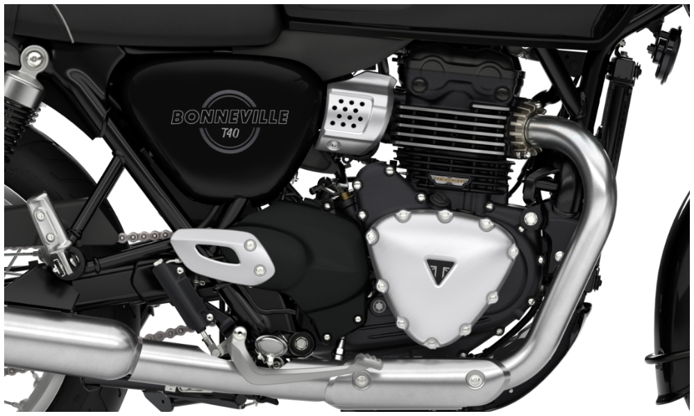 Triumph Bonneville 400 3