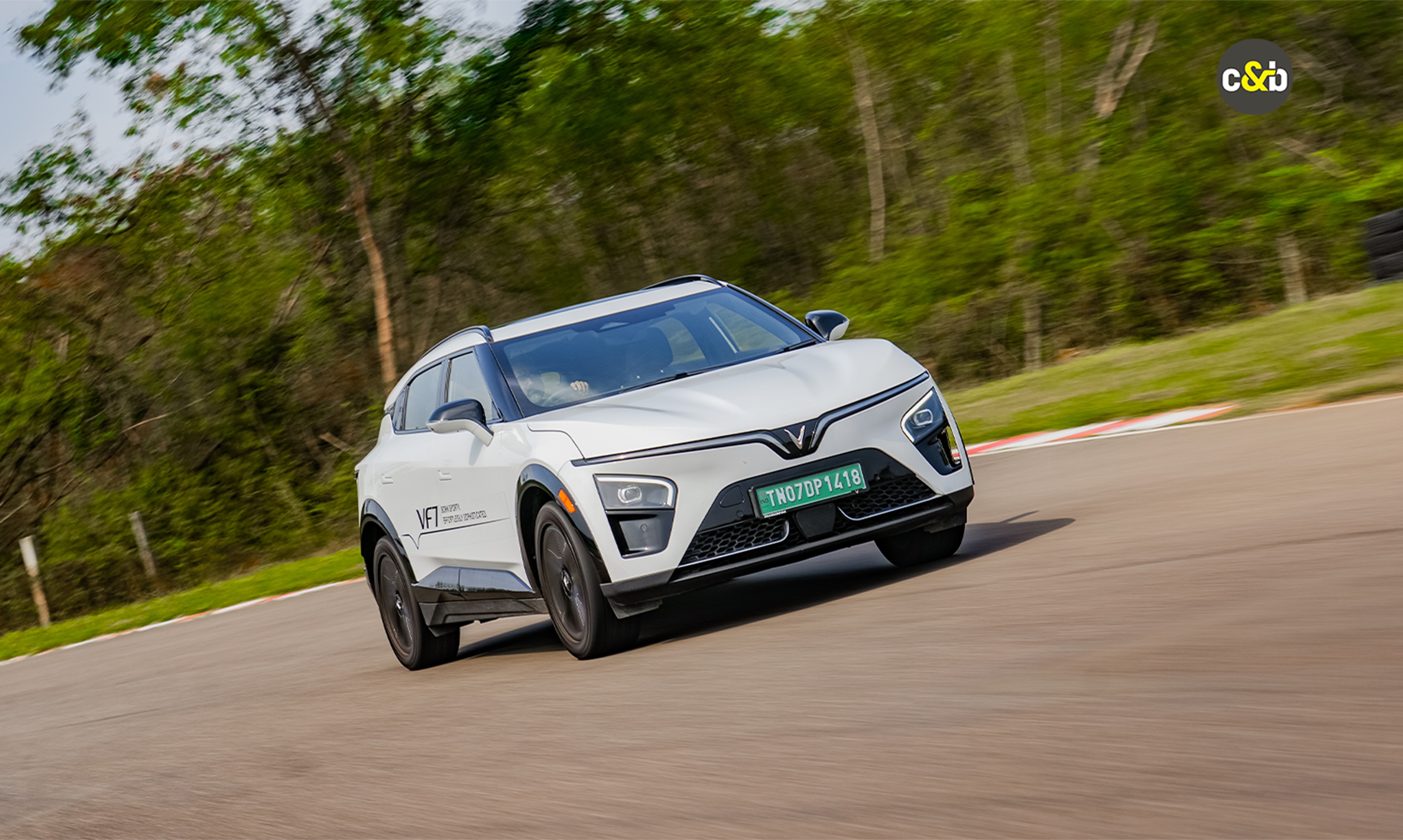 Vin Fast Jury Round Cars 52