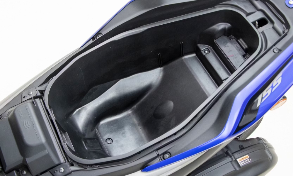 Yamaha Aerox underseat edited carandbike