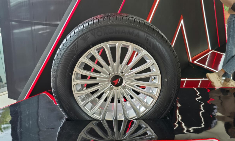 Yokohama Geolander X CV tyre