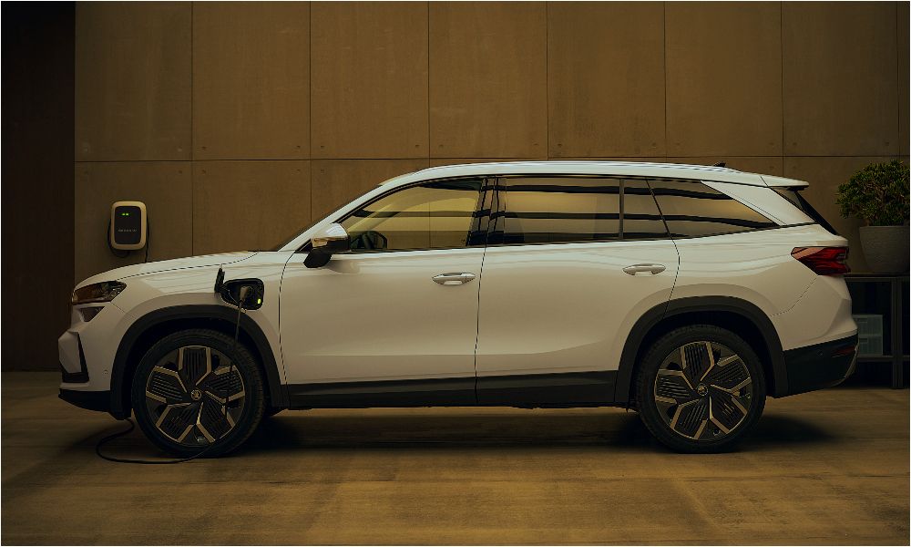 New Skoda Kodiaq SUV Makes World Premiere India Launch Likely In 2024 carandbike 2