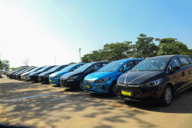 BYD India Partners With OHM E Logistics To Deliver 300 e6 Electric MPVs