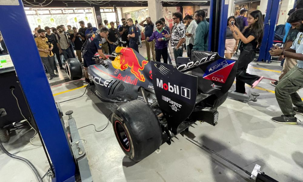 Red Bull Racing RB 7 3