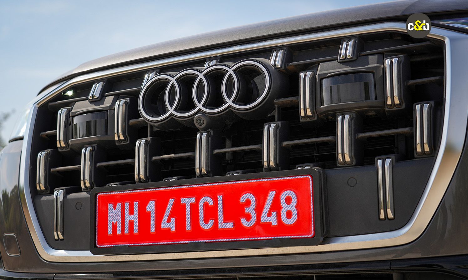 Audi Q7 Web 14