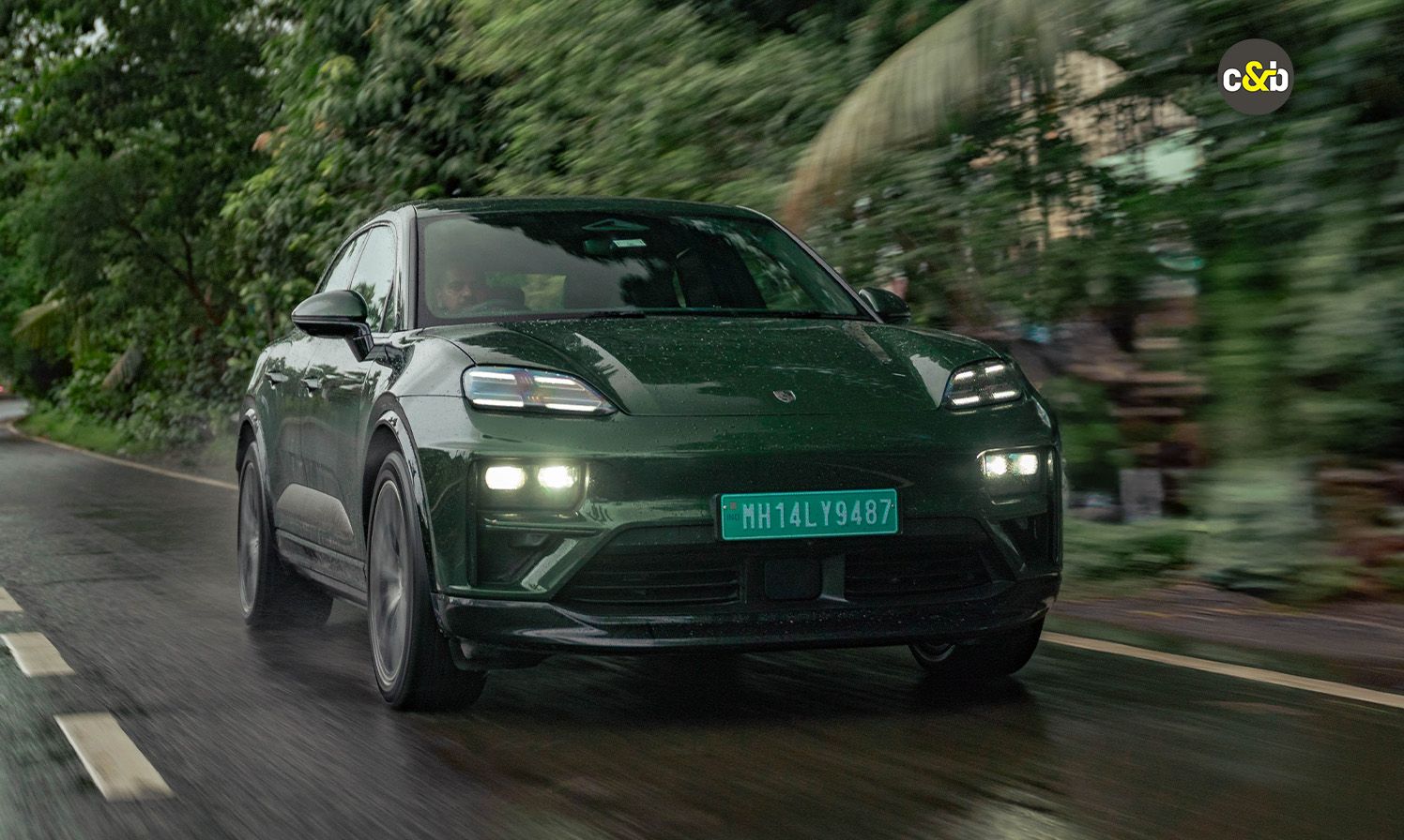 Porsche Macan Turbo EV Web 17