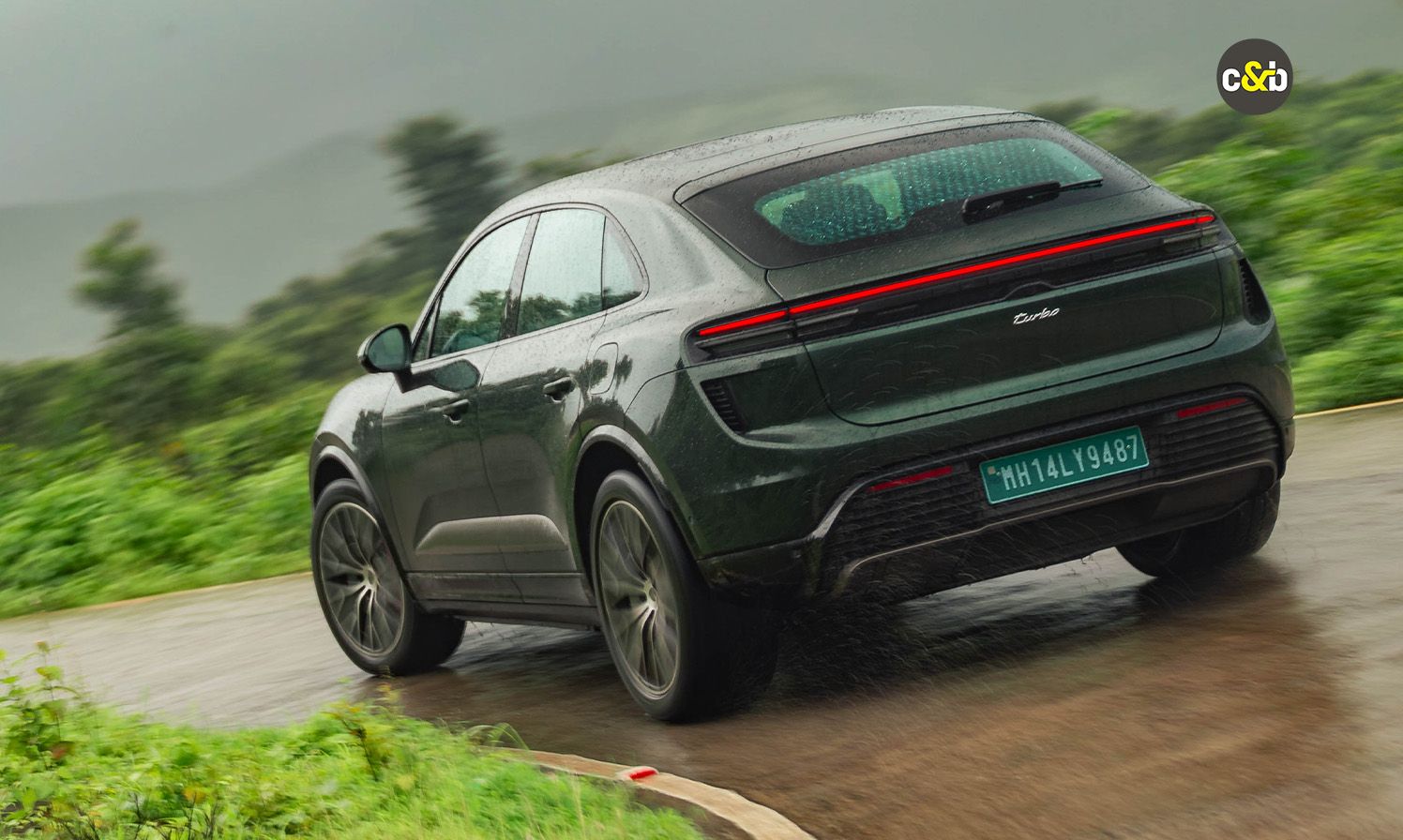 Porsche Macan Turbo EV Web 29