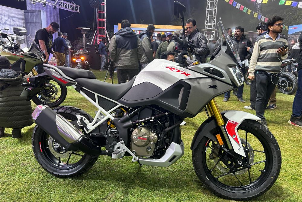 TVS Apache RTX Images Launch Details