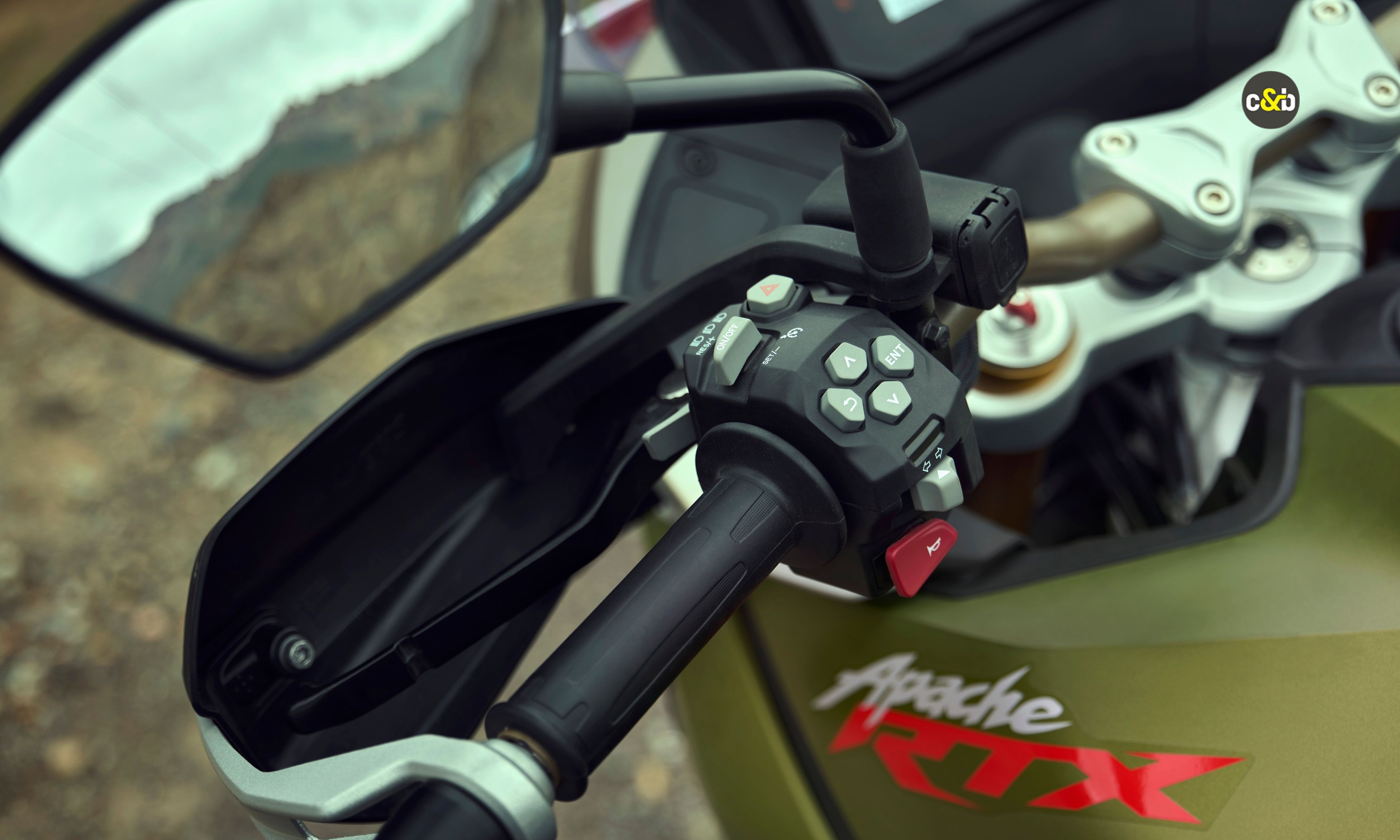 2025 TVS Apache RTX m33
