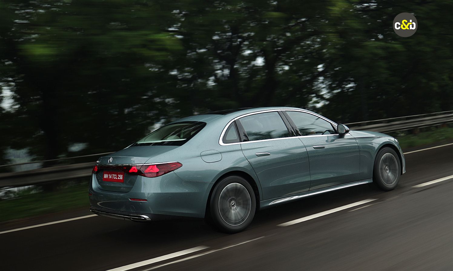 Mercedes Benz E220d 37