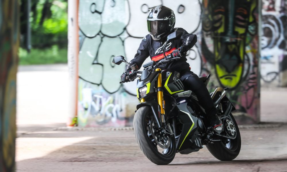 FB Mondial Piega 452 india motohaus launch IBW carandbike 2