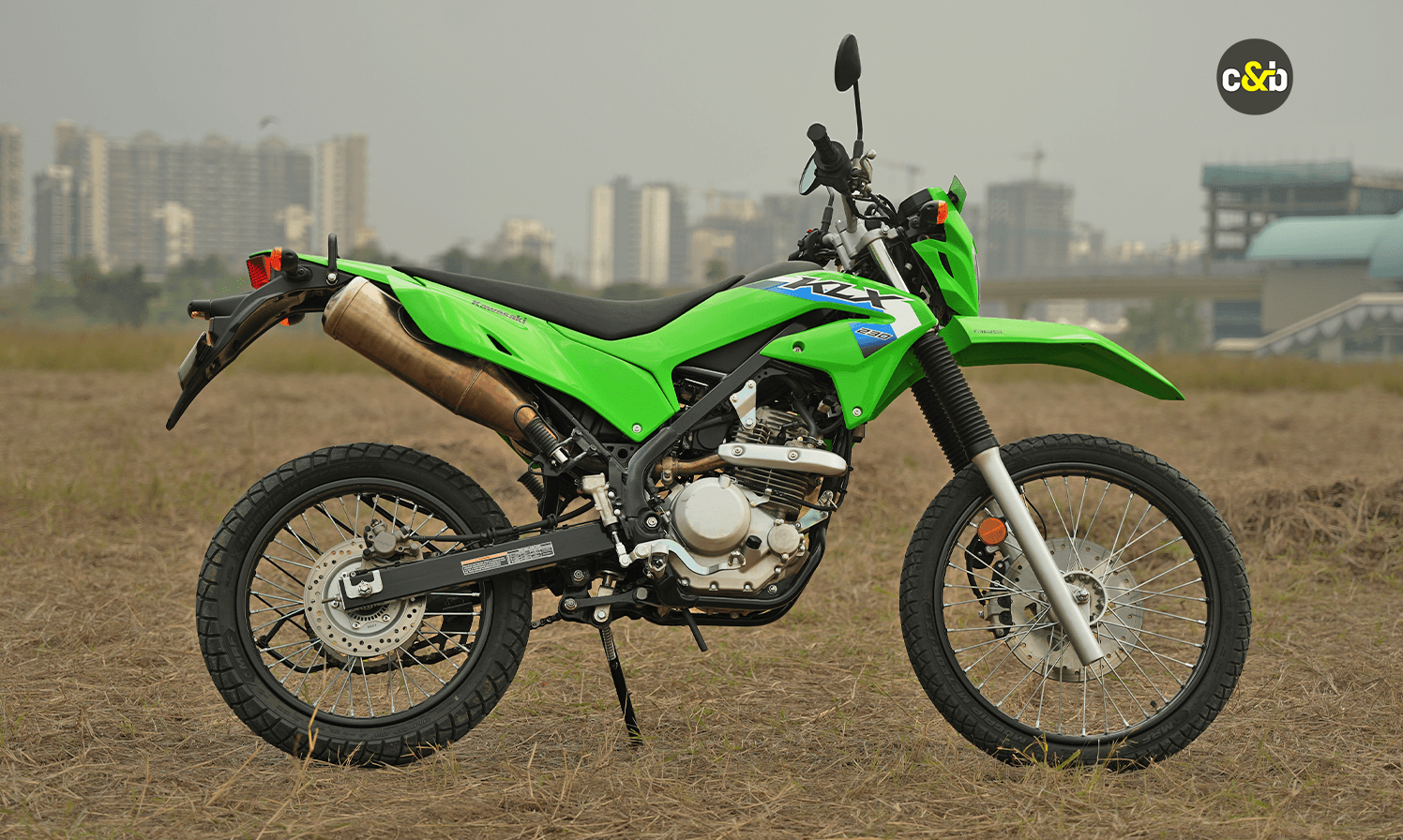 Hero Xpulse 210 Vs Kawasaki KLX 230 review comparison carandbike 28