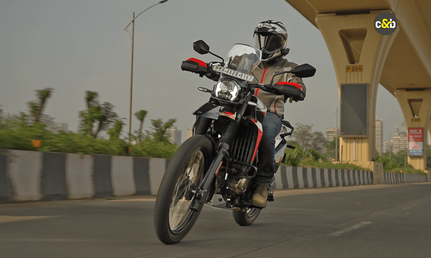 Hero Xpulse 210 Vs Kawasaki KLX 230 review comparison carandbike 5