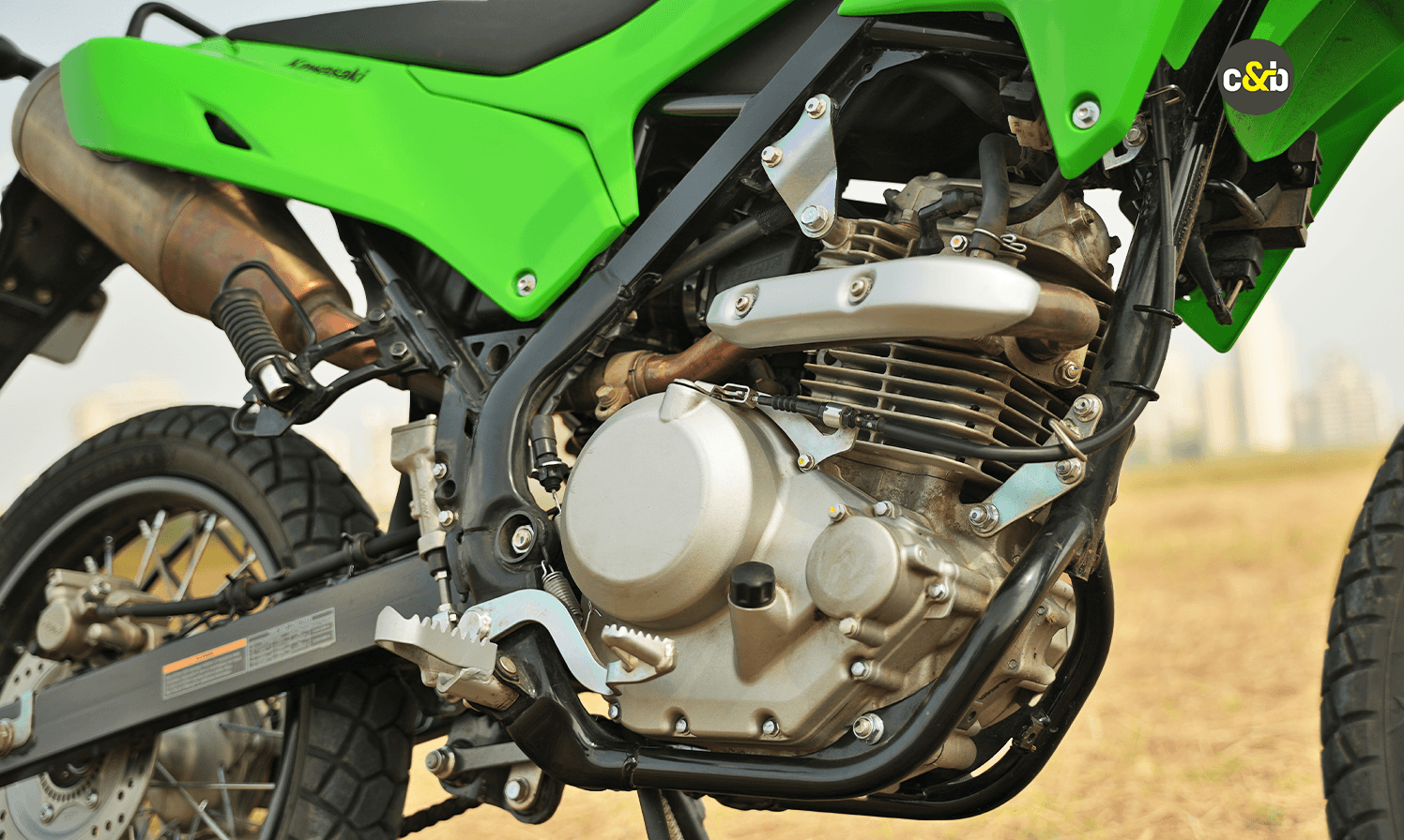 Hero Xpulse 210 Vs Kawasaki KLX 230 review comparison carandbike 7