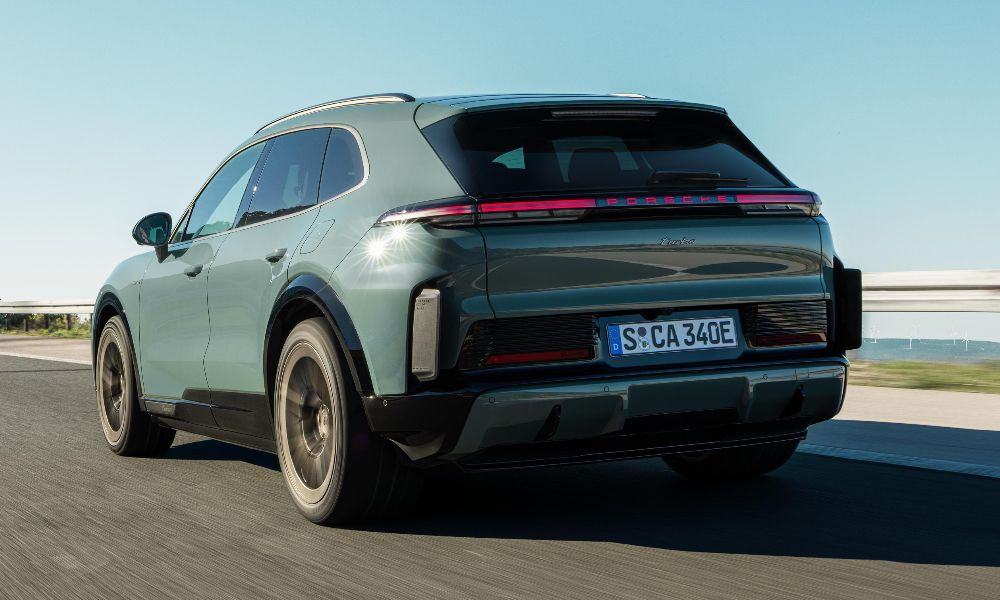 Porsche Cayenne Electric 2