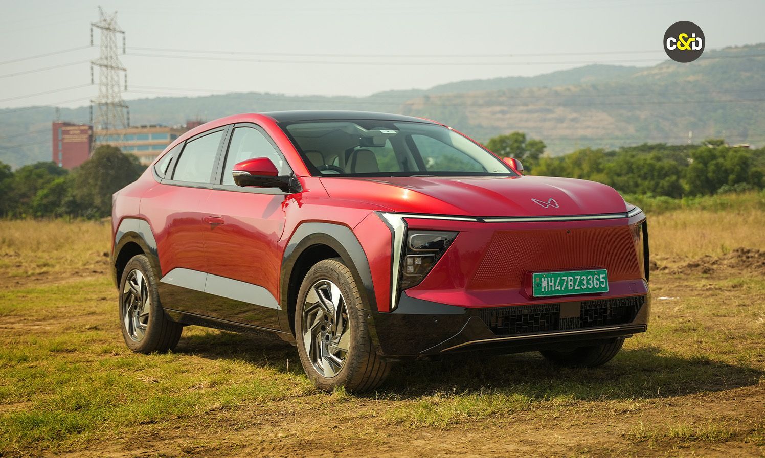 Mahindra XEV 9 E web 14 9704b15010