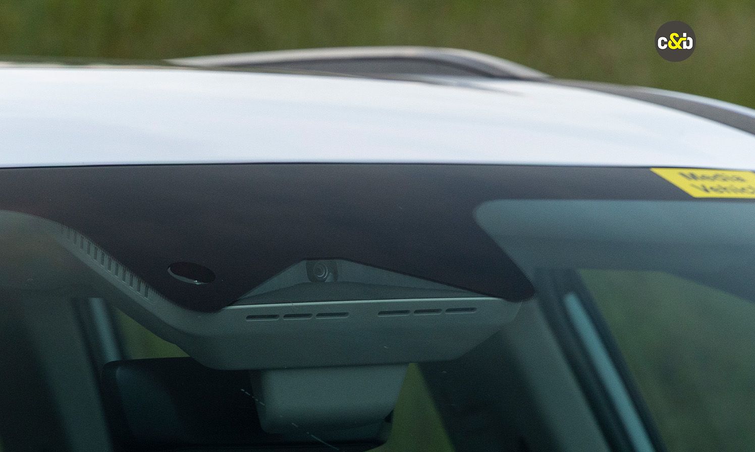 Mahindra XEV 9 S web 48