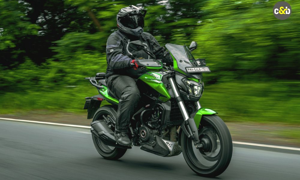 Bajaj Dominar 400 carandbike edited 1