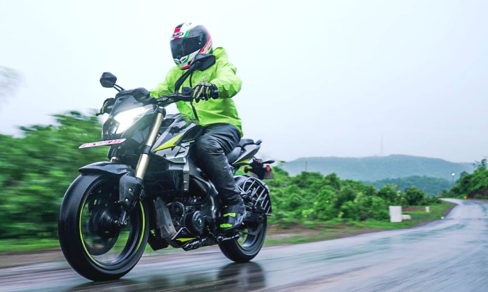 Bajaj Pulsar NS 400 Z edited carandbike