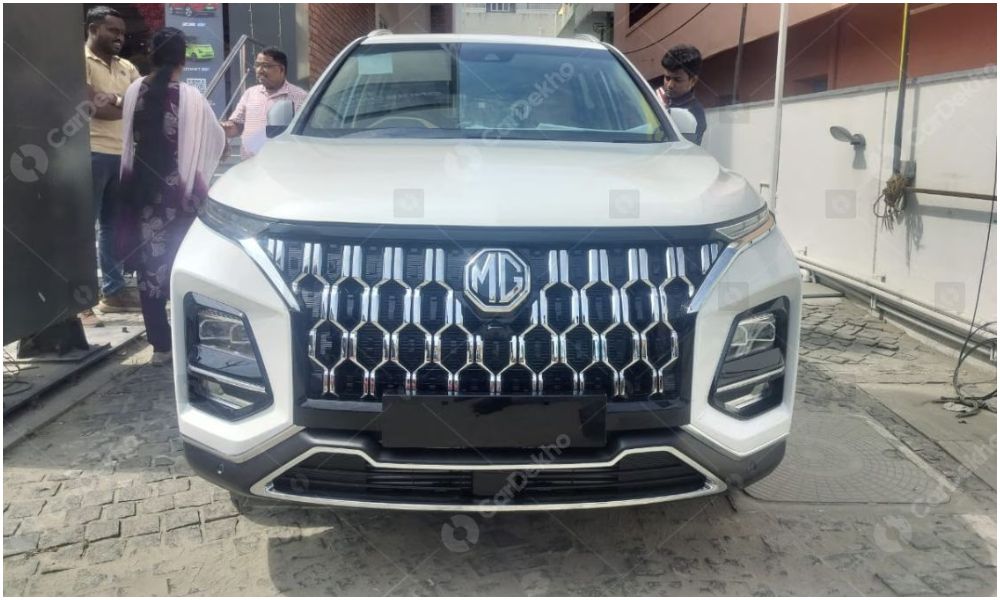 2026 MG Hector facelift spied