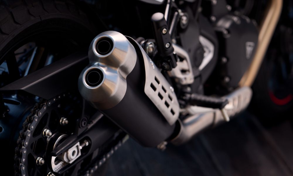 triumph Tracker 400 edited carandbike 6