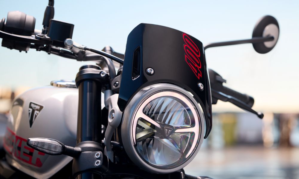 triumph Tracker 400 edited carandbike 5