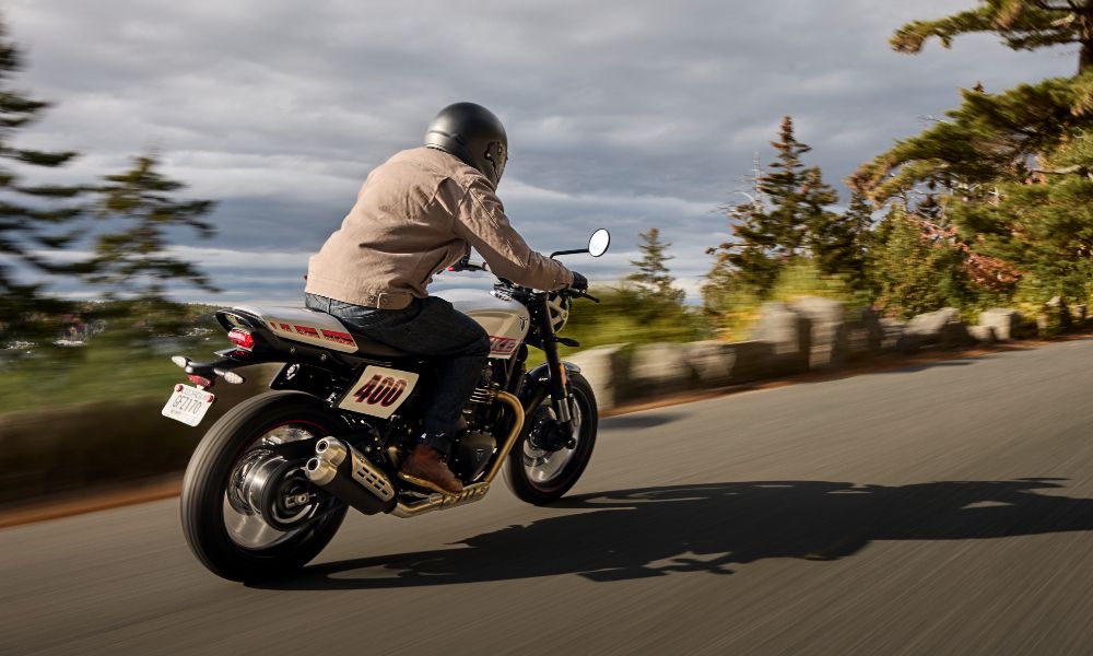 triumph Tracker 400 edited carandbike 7