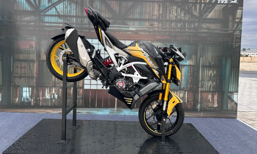 2025 TVS Apache RTR 310 2