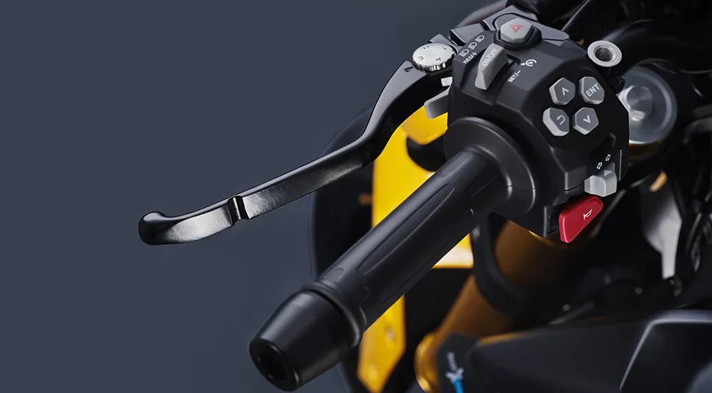 1037x573 Cruise control
