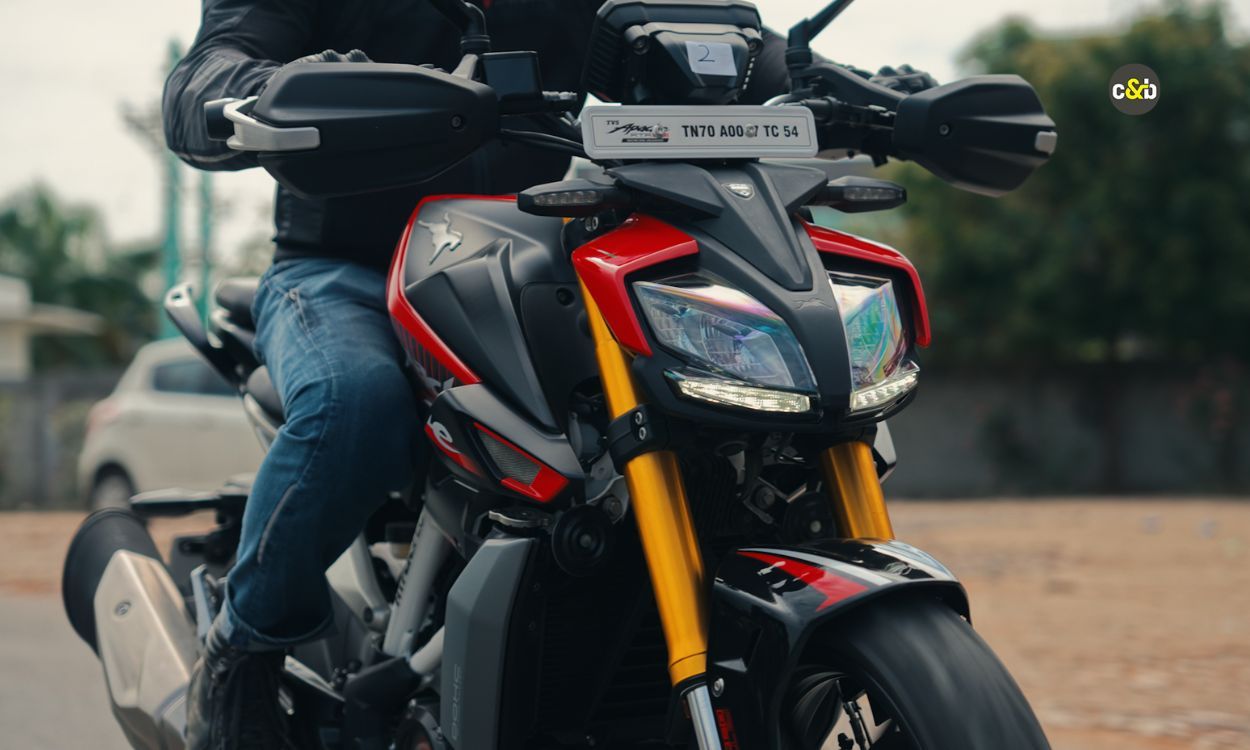 2025 TVS Apache RTR 310 m21