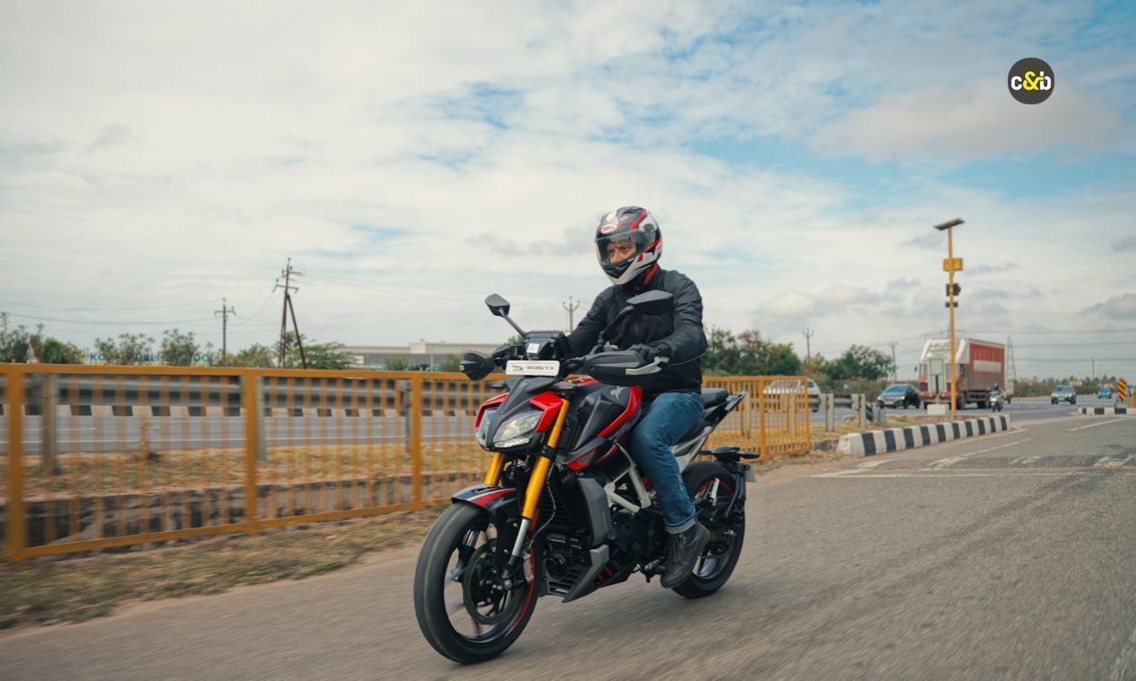 2025 TVS Apache RTR 310 m27