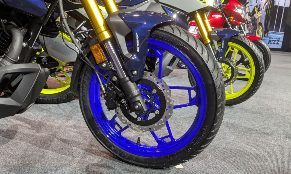 Honda CB 125 unveled india edited carandbike 3