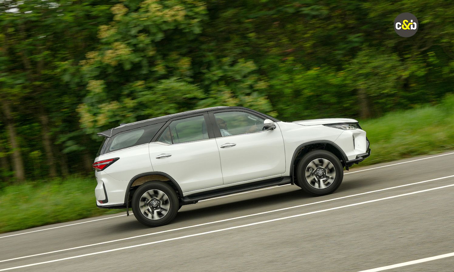 Toyota Fortuner Neo web 13