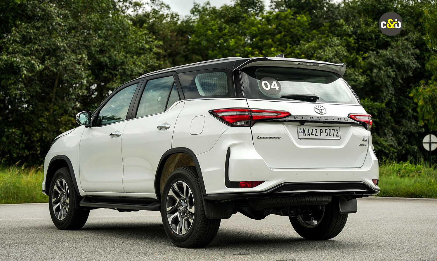 Toyota Fortuner Neo web 20