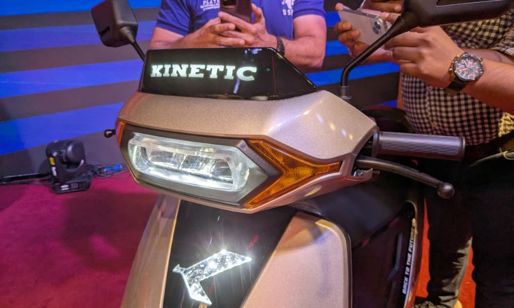 Kinetic DX Electric Scooter 3