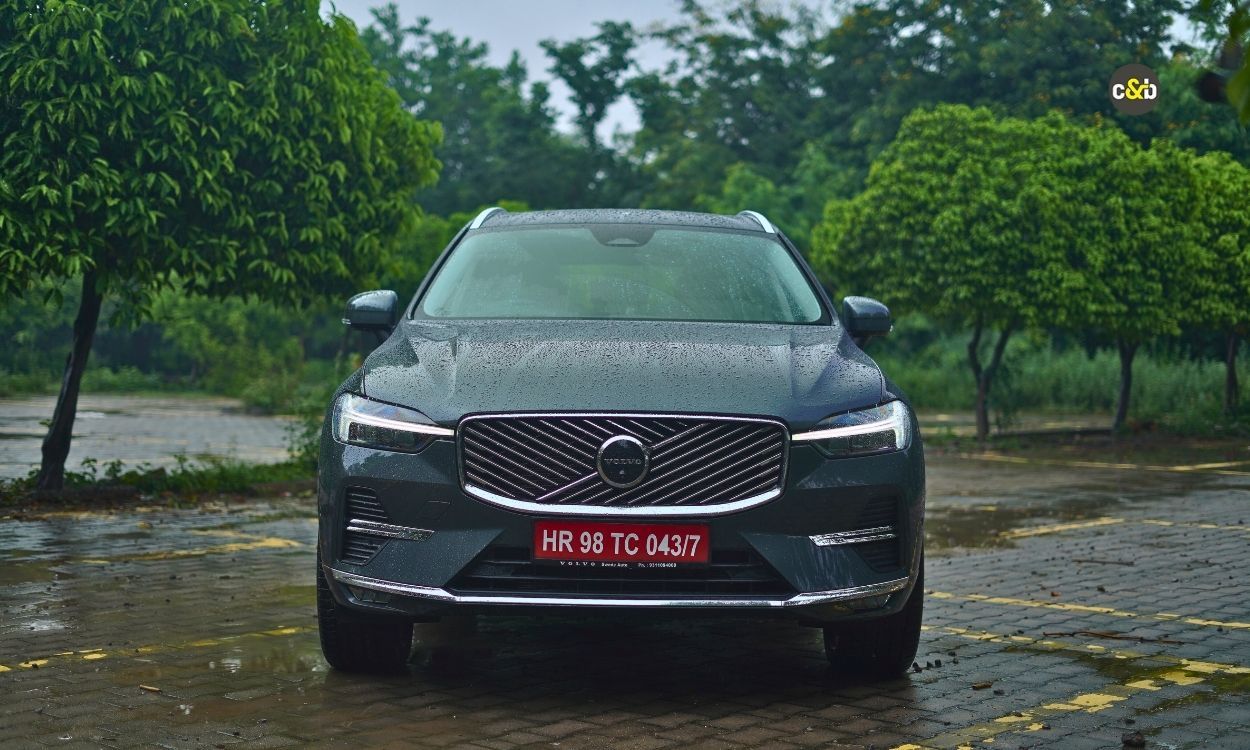 2025 Volvo XC 60 image 2