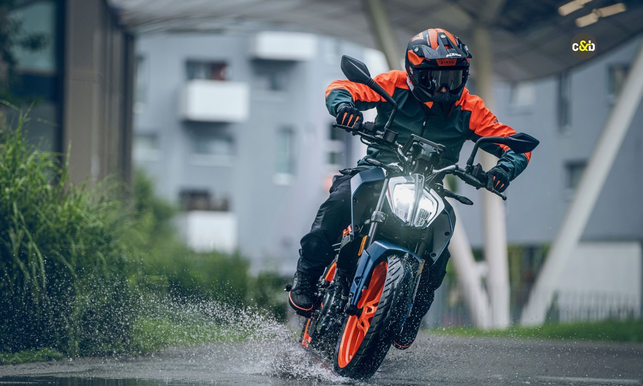 2025 KTM 160 Duke m8