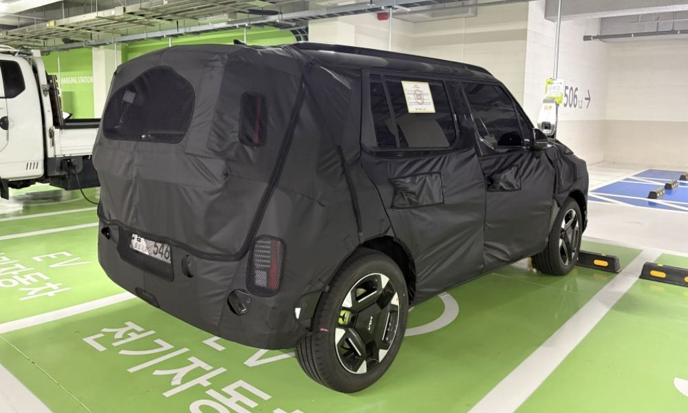 Kia Syros EV spied 1