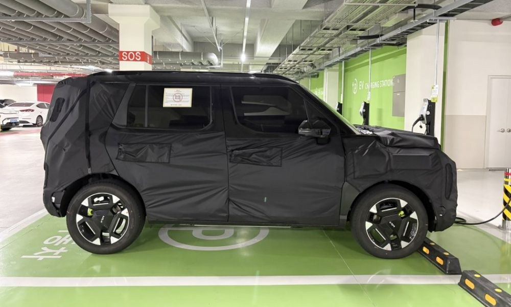 Kia Syros EV spied 3