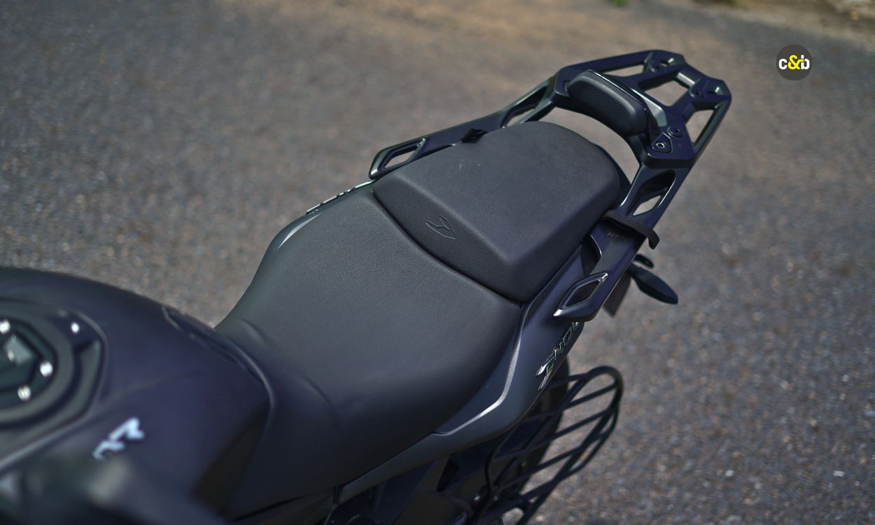 2025 Bajaj Dominar 400 m16