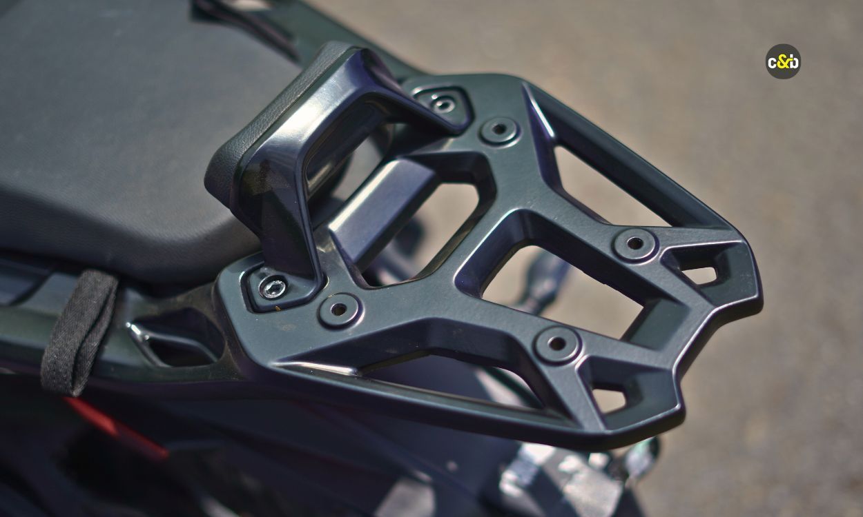 2025 Bajaj Dominar 400 m19