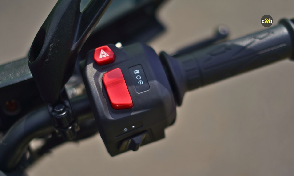 2025 Bajaj Dominar 400 m21